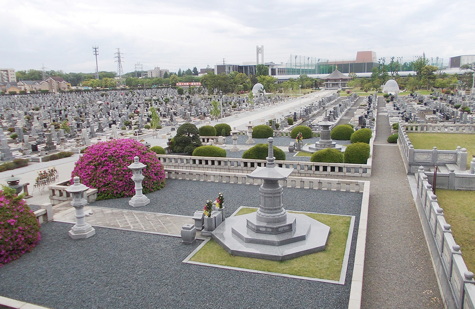 霊園全景