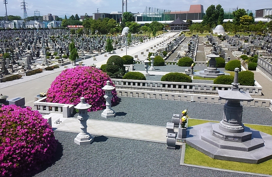 佼成霊園全景